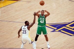 贝弗利：勇士得到霍福德将会帮到追梦 因为前者能防中锋